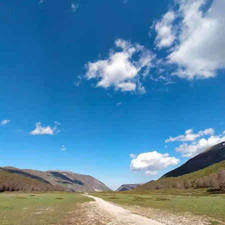 Il Rifugio Nel Borgo Rocca Di Mezzo