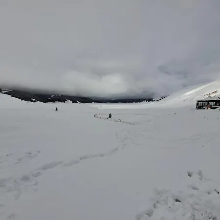Il Rifugio Nel Borgo Rocca Di Mezzo Terranera