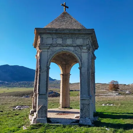 Il Rifugio Nel Borgo, Rocca Di Mezzo, - Campo Felice * Terranera