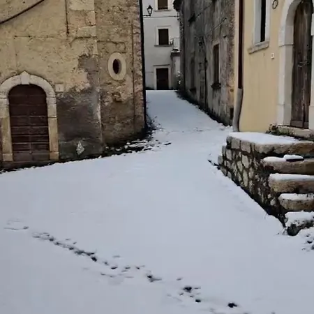 Appartamento Il Rifugio Nel Borgo, Rocca Di Mezzo,